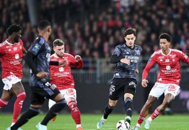 法甲：兰斯VS梅斯 今日最新比分预测 赛事资讯